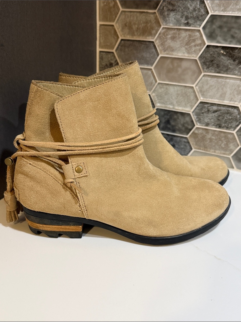 Sorel Women’s Tan Farah Short Suede Ankle Booties with Wrap Tassel